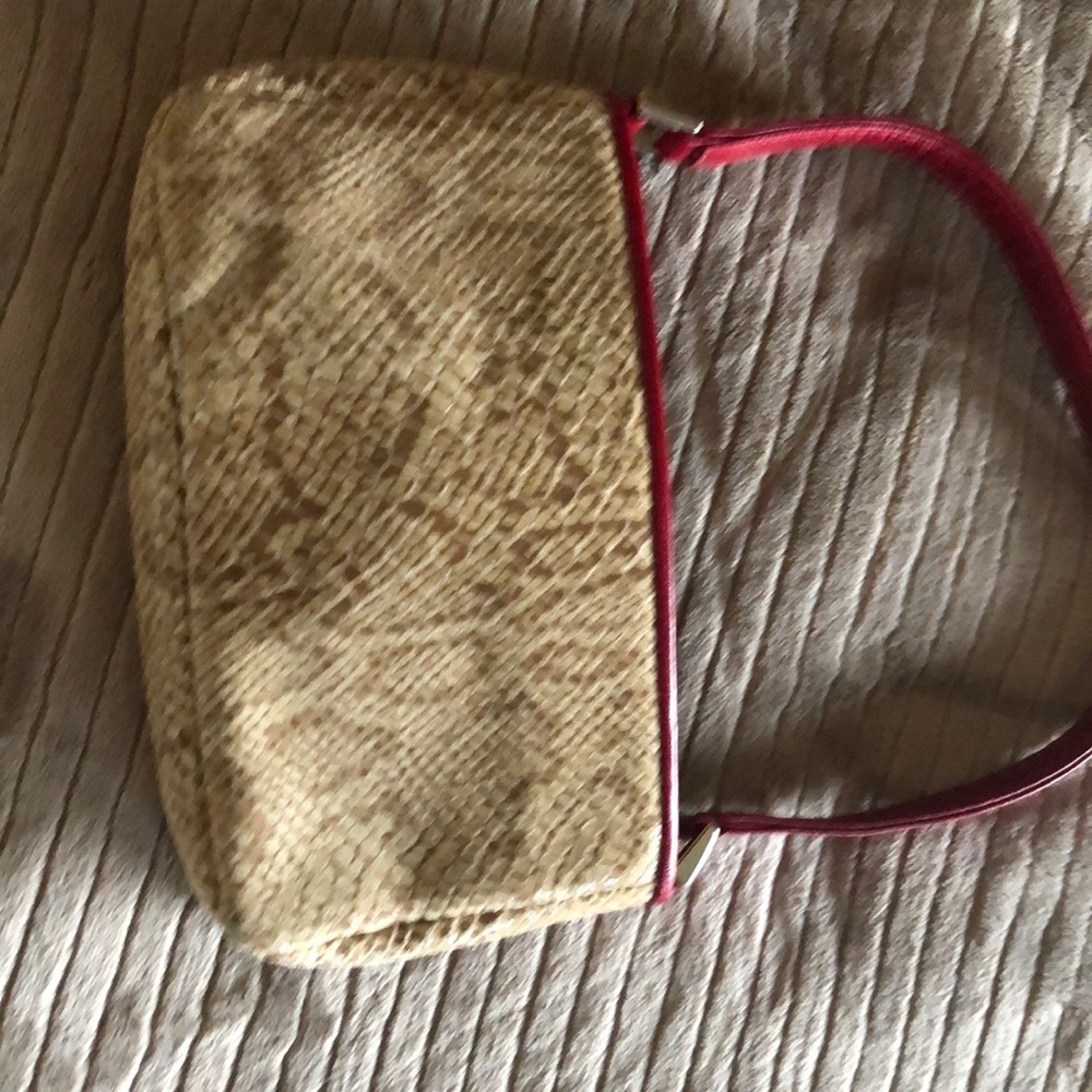 Fiore Hand bag - Picture 2 of 3
